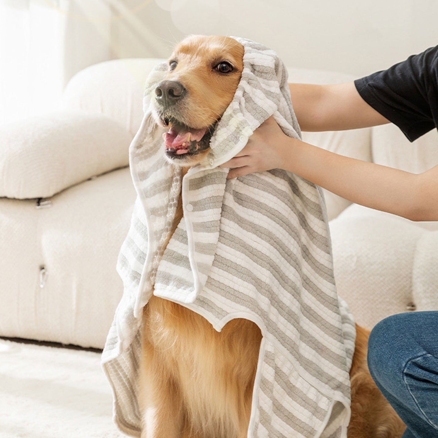Ultra-Absorbent Dog Bath Towel - Quick Dry Robe for All Dogs